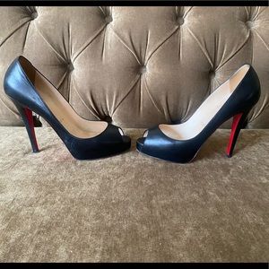 Christian louboutin size 37 black leather
